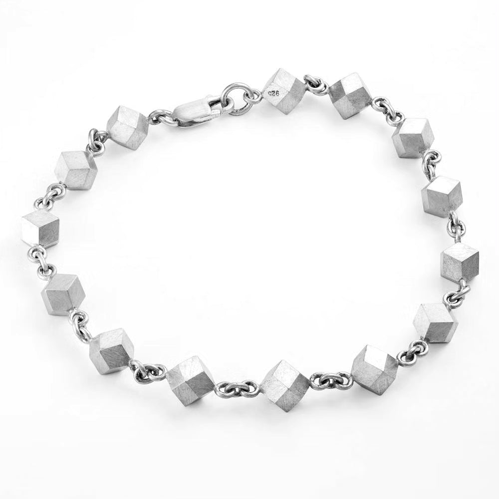 Rhombic dodecahedron bracelet